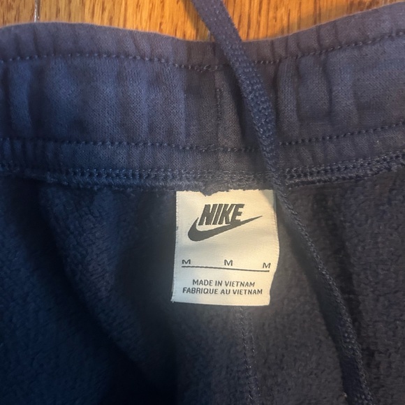 Nike sweatpants - Picture 4 of 5